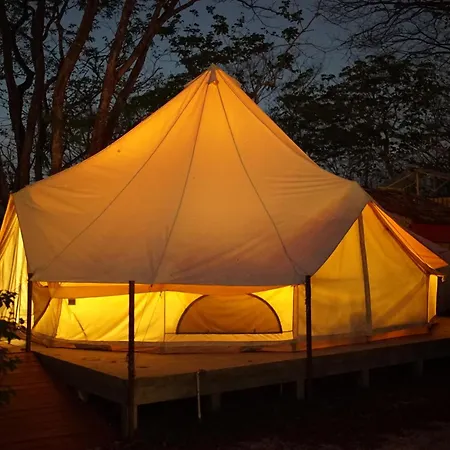 Guanaglamp Hotel